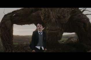 Sette minuti dopo la Mezzanotte - Trailer Italiano Ufficiale