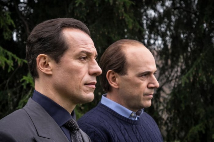 Stefano Accorsi presenta 1993: “Una volta ho sognato che Berlusconi era mio padre”