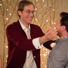 Tavolo n. 19: Stephen Merchant in una scena del film