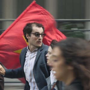 Formidabile: Louis Garrel in una scena