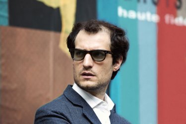 Formidabile: un primo piano di Louis Garrel