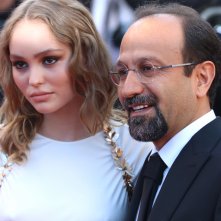 Cannes 2017: Asghar Farhadi e Lily-Rose Depp sul red carpet inaugurale