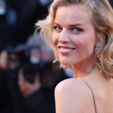 Cannes 2017: Eva Herzigova sul red carpet inaugurale