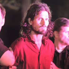 Alcolista: Bret Roberts tra due poliziotti