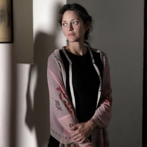 Les fantômes d'Ismaël: una bella immagine di Marion Cotillard