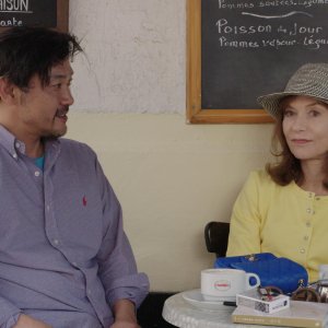 Claire's Camera: Isabelle Huppert in una scena
