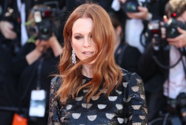 Cannes 2017: Julianne Moore sul red carpet di Okja