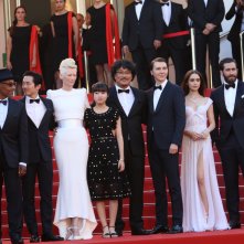 Cannes 2017: Tilda Swinton, Lily Collins, Jake Gyllenhaal e il cast sul red carpet di Okja