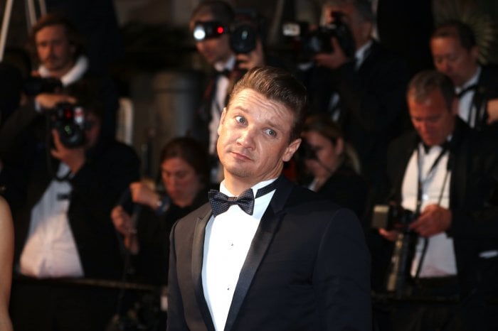 Jeremy Renner infastidito dall'essere stato rianimato: 'Non volevo tornare indietro'