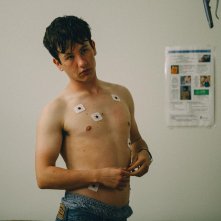 The Killing of a Sacred Deer: Barry Keoghan in una scena