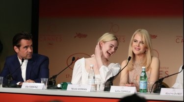 L'inganno: Elle Fanning ride seduta tra Nicole Kidman e Colin Farrell