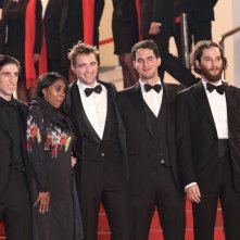 Cannes 2017: Robert Pattinson sorridente sul red carpet di Good Time