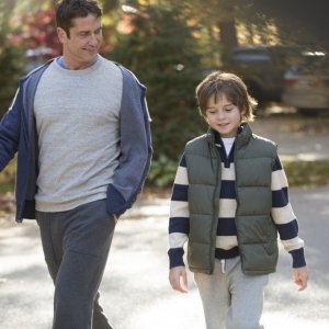 Quando un padre: Gerard Butler e Max Jenkins in una scena del film