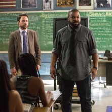 Botte da prof.: Charlie Day e Ice Cube in una scena del film