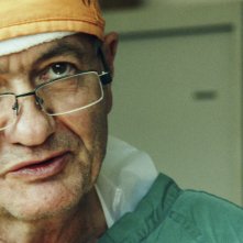 Chirurgo ribelle: un primo piano di Erik Erichsen