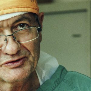 Chirurgo ribelle: un primo piano di Erik Erichsen