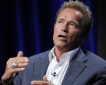 Arnold Schwarzenegger contro Trump: 'Nessun uomo può distruggere il nostro progresso!'