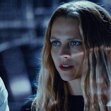 2:22 - Il destino è già scritto: un primo piano di Teresa Palmer