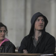 Codice criminale: Michael Fassbender e Lyndsey Marshal in una scena del film