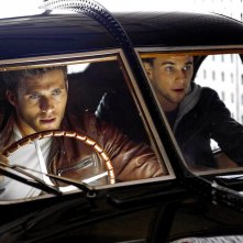 Overdrive: Scott Eastwood e Freddie Thorp in un momento del film