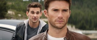 Overdrive: Scott Eastwood e Freddie Thorp in una scena del film