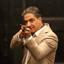 Overdrive: Simon Abkarian in una scena del film