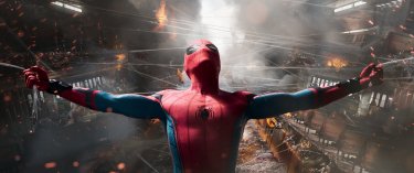 Spider-Man: Homecoming, Tom Holland in un'immagine tratta dal film