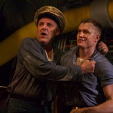 USS Indianapolis: Tom Sizemore in una scena del film