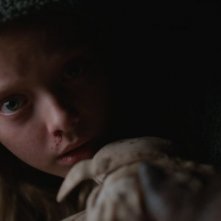 The War - Il pianeta delle scimmie: Amiah Miller in un momento del film