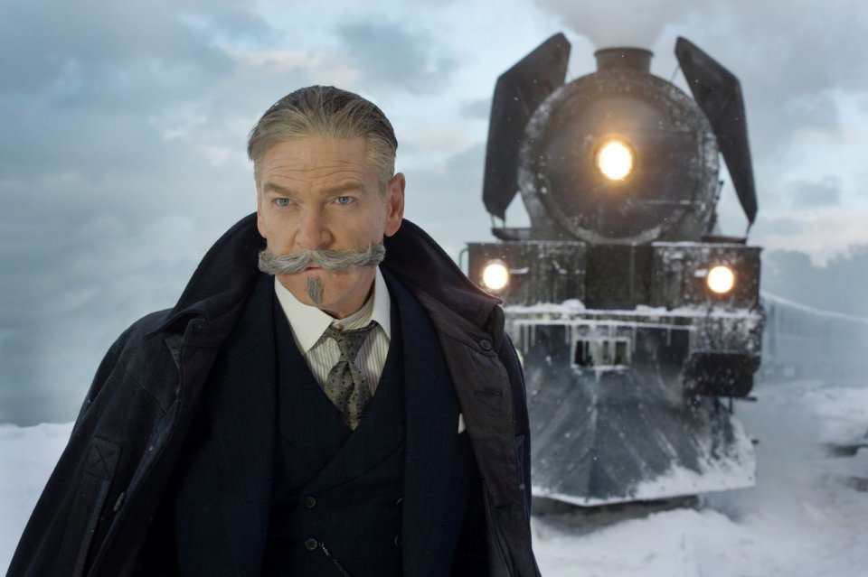 Assassinio sull'Orient Express: Kenneth Branagh in una scena del film