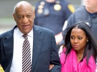 Bill Cosby si fa accompagnare dalla Rudy dei Robinson al processo per abusi sessuali