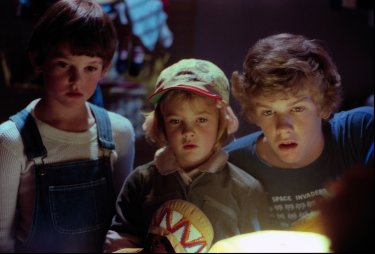 E.T. L'extra-terrestre: i tre fratelli in una scena del film