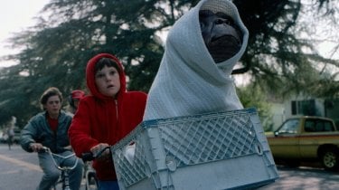 E.T. L'extra-terrestre: l'iconica scena della bicicletta del film