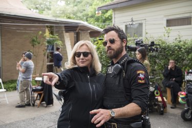 images/2017/06/13/mimi-leder-and-justin-theroux-filming-the-leftovers-season-3.jpeg