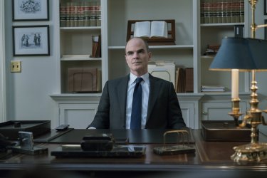 House of Cards 5: Michael Kelly in un momento della serie tv