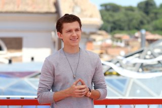 Spider-Man: Homecoming: Tom Holland sorridente al photocall