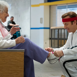 Better Call Saul 3: Bob Odenkirk con Jean Effron nella terza stagione della serie