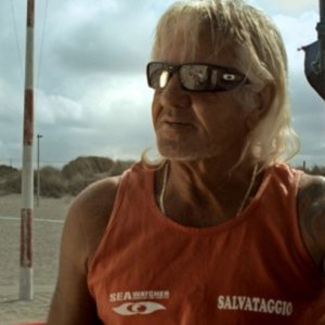 Bagnini & bagnanti: un'immagine del documentario