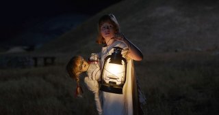 Annabelle 2: Creation, Lulu Wilson in una scena del film