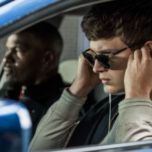 Baby Driver: Jamie Foxx ed Ansel Elgort in una foto del film