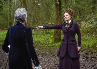 Doctor Who: Michelle Gomez in una scena dell'episodio The Doctor Falls