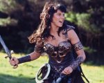 Xena furiosa contro i razzisti: Lucy Lawless a Lucca difende un ragazzo nero