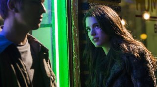 Death Note: Margaret Qualley in una foto del film