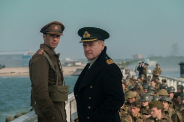Dunkirk: James D'Arcy e Kenneth Branagh in una scena del film