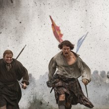 Outlander: Sam Heughan in una foto della terza stagione