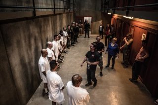 La fratellanza: il regista Ric Roman Waugh sul set del film