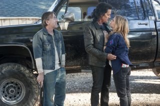 I segreti di Twin Peaks: Tim Roth, Kyle MacLachlan e Jennifer Jason Leigh in una scena
