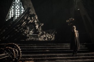 Il Trono di Spade: Daenerys in una foto di Dragonstone