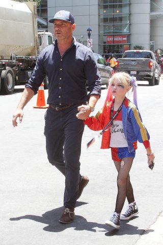 Liev Schreiber e il figlio Samuel al Comic-Con di San Diego