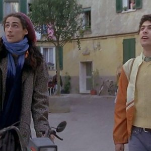Ovosodo: Marco Cocci ed Edoardo Gabbriellini in una scena